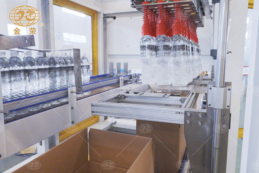 開(kāi)裝封一體機(jī)-1